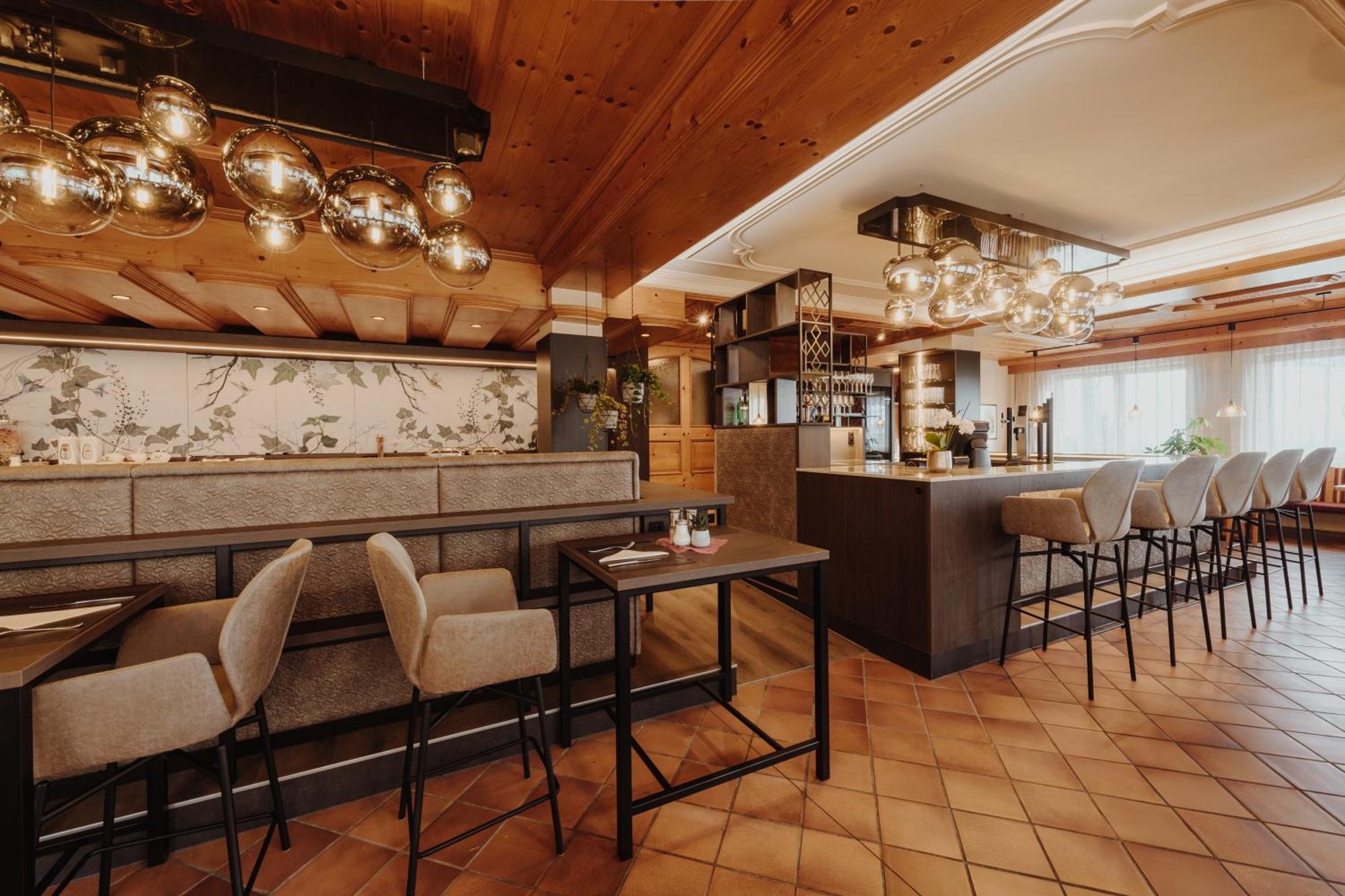 Hotel Irmgard Strass im Attergau Exterior foto